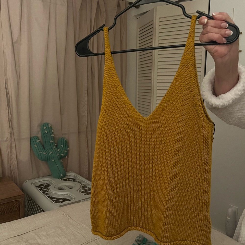 H&M Yellow knit tank